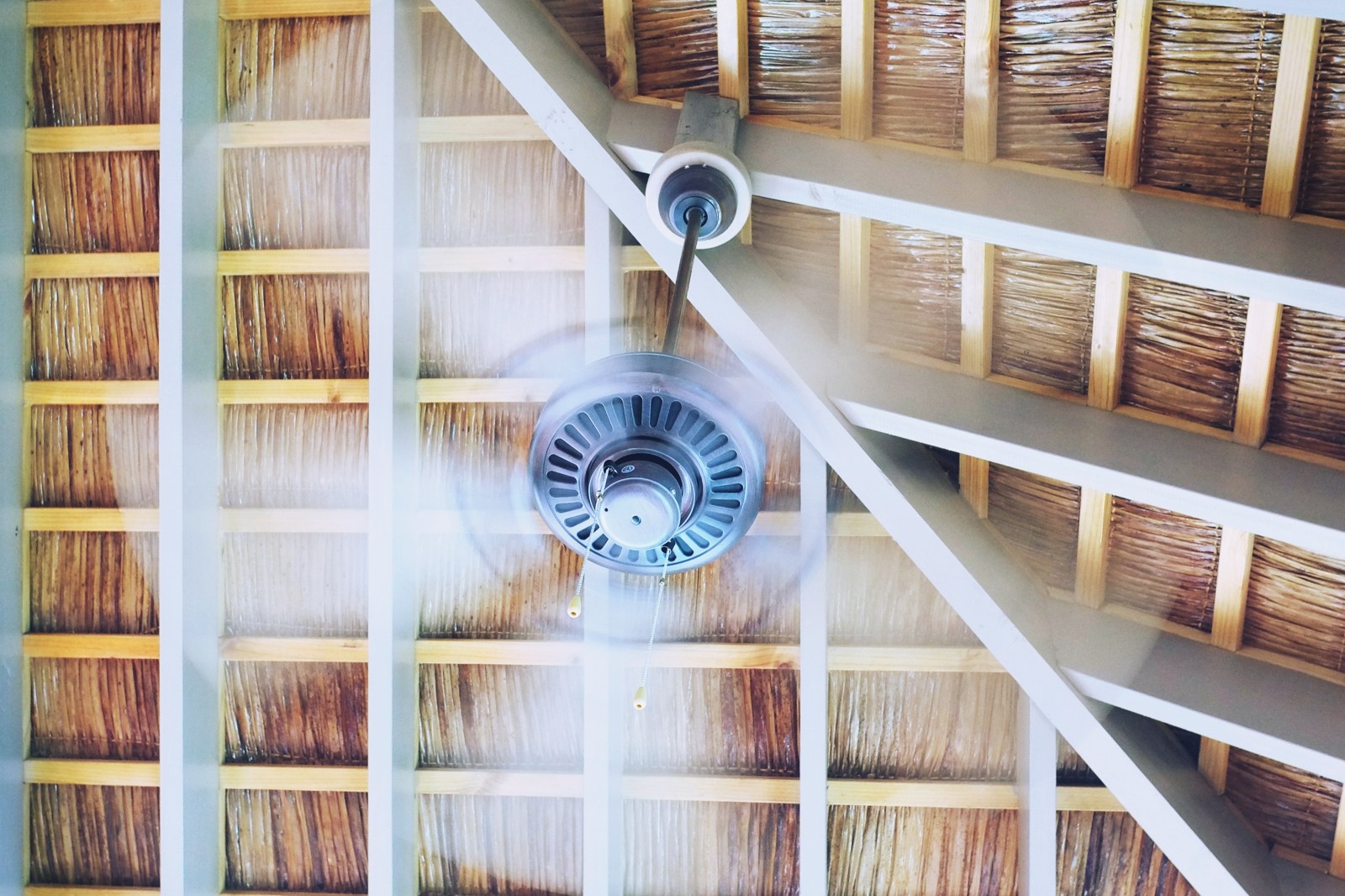 Ceiling Fan Direction In Summer Which Way Should A Fan Turn In Summer