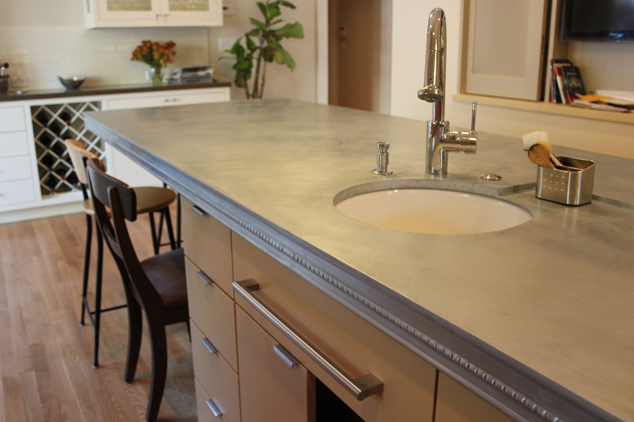 Zinc countertop in a kitchen with a fancy edge