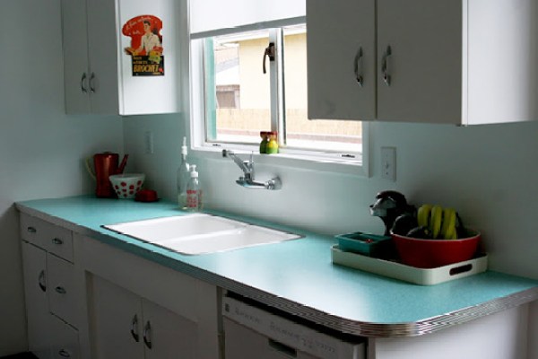 Retro remodel with Formica laminate kitchen countertops