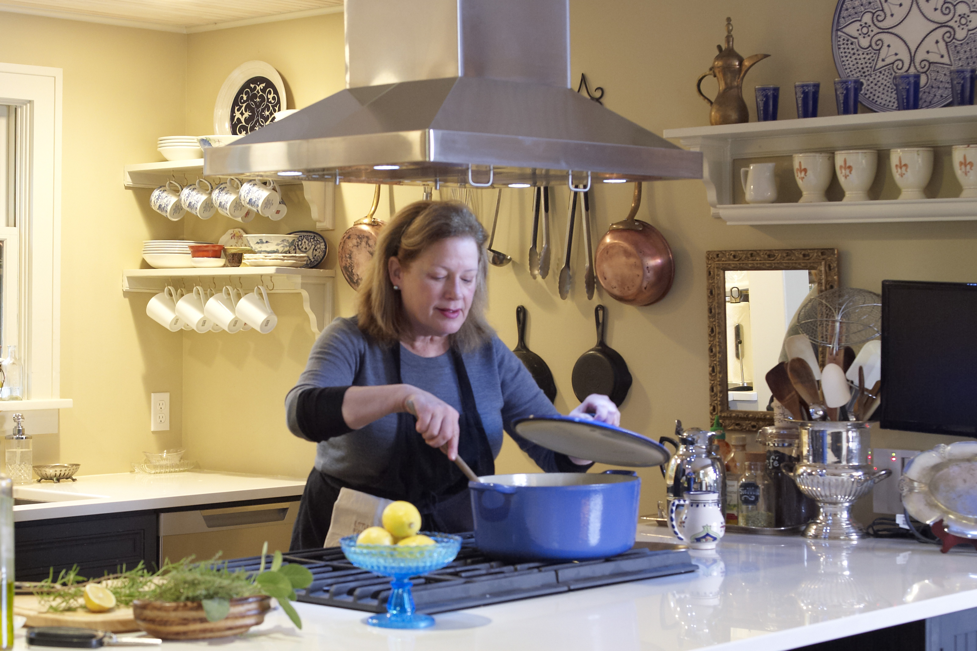 How to Organize Your Kitchen Like a Professional Chef - The New York Times