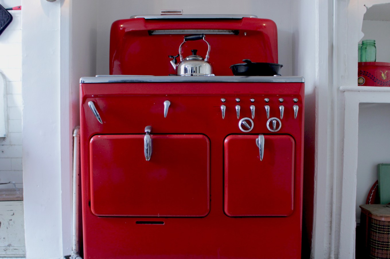 Red vintage stove in a home kitchen