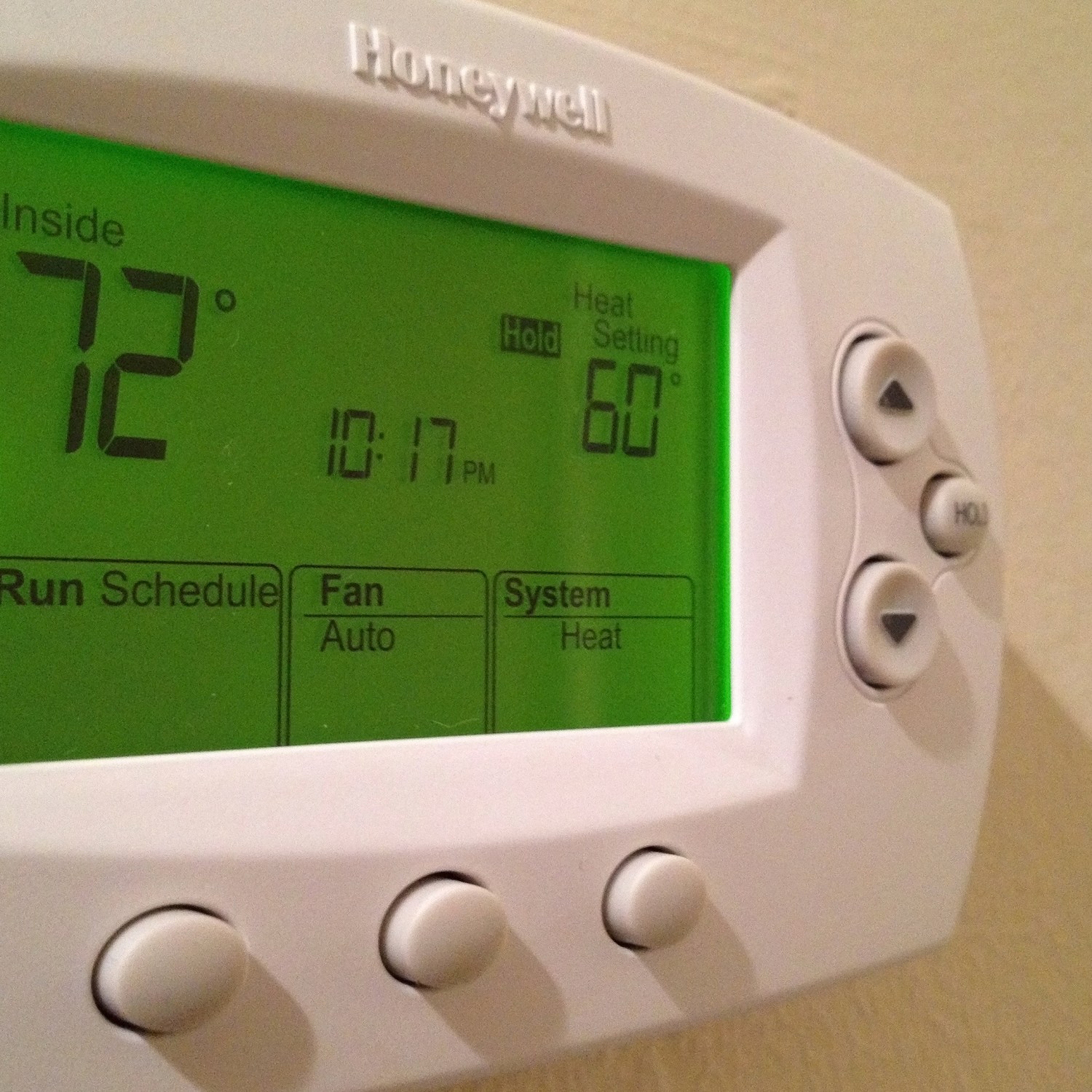 Programmable thermostat