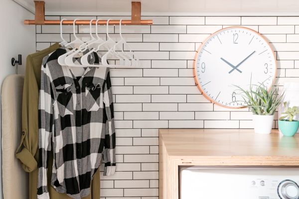 Subway tile backsplash in a home laundry room