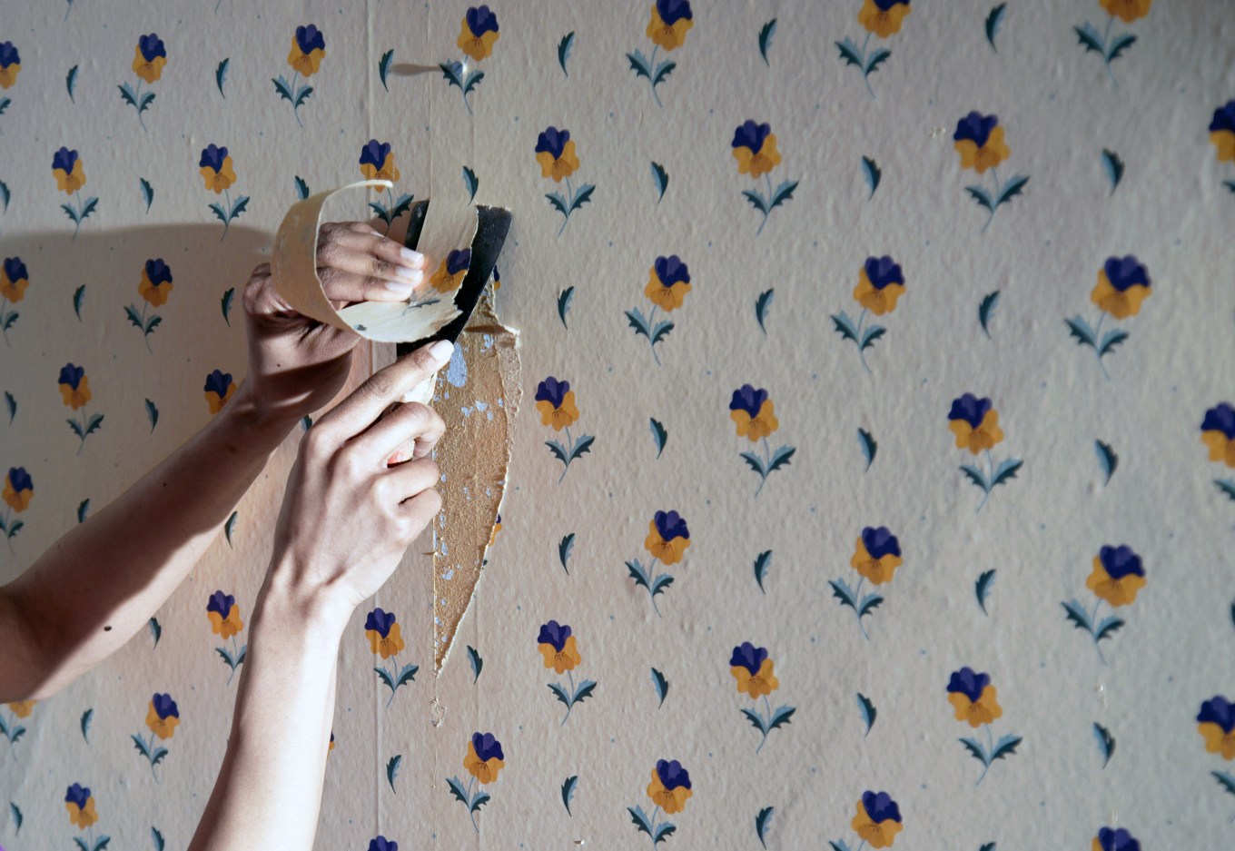how-to-remove-wallpaper-floral-print