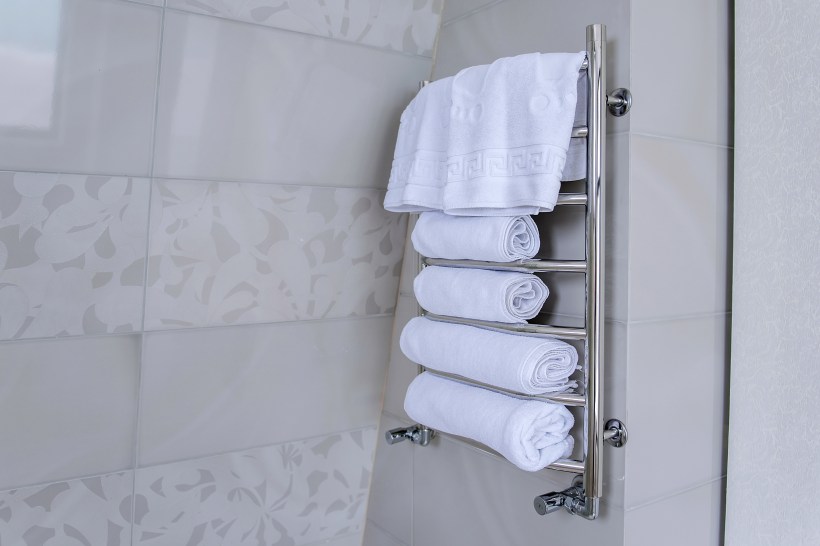 Spa-Bathroom-Remodel-towel-bath-warmer