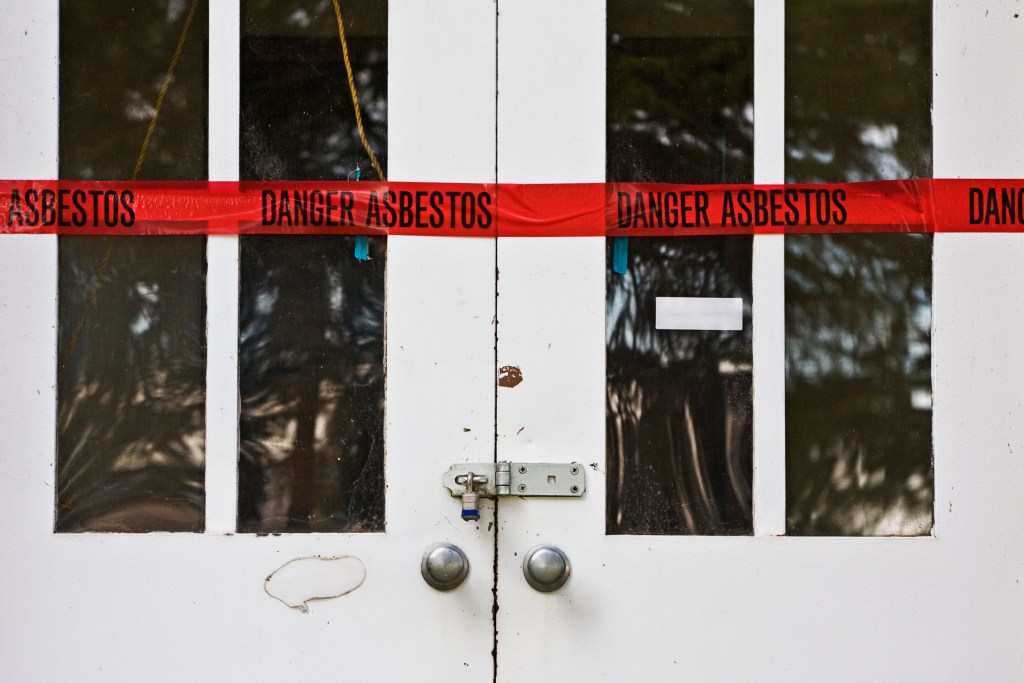 asbestos-removal-costs-home-danger-construction-safety