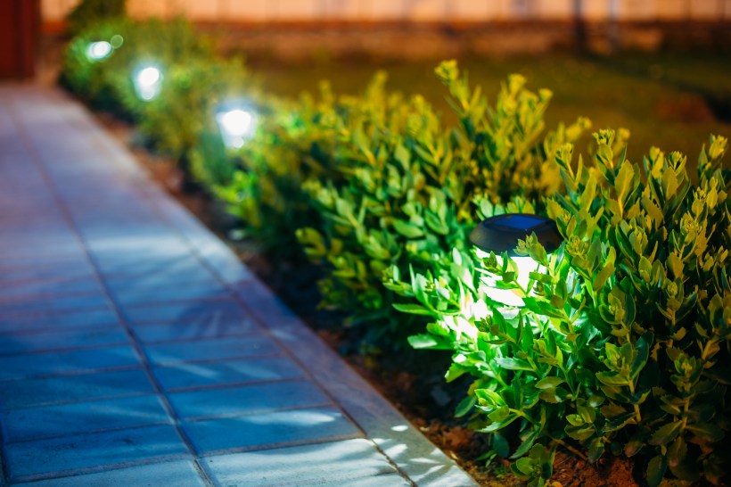Outdoor-patio-lights-pathway-safety-solar-stakes