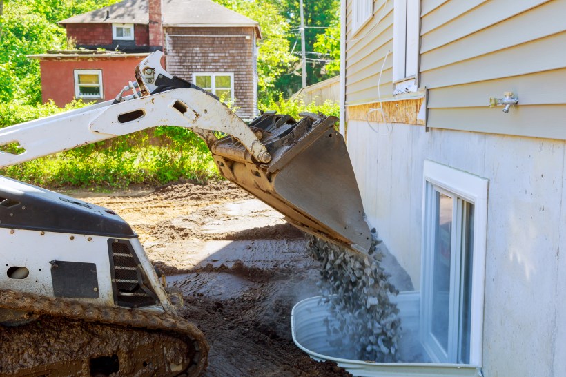 egress-window-cost-installation-exterior-well-professional-excavator