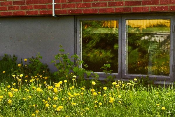 egress-window-cost-to-install-exterior-old-window