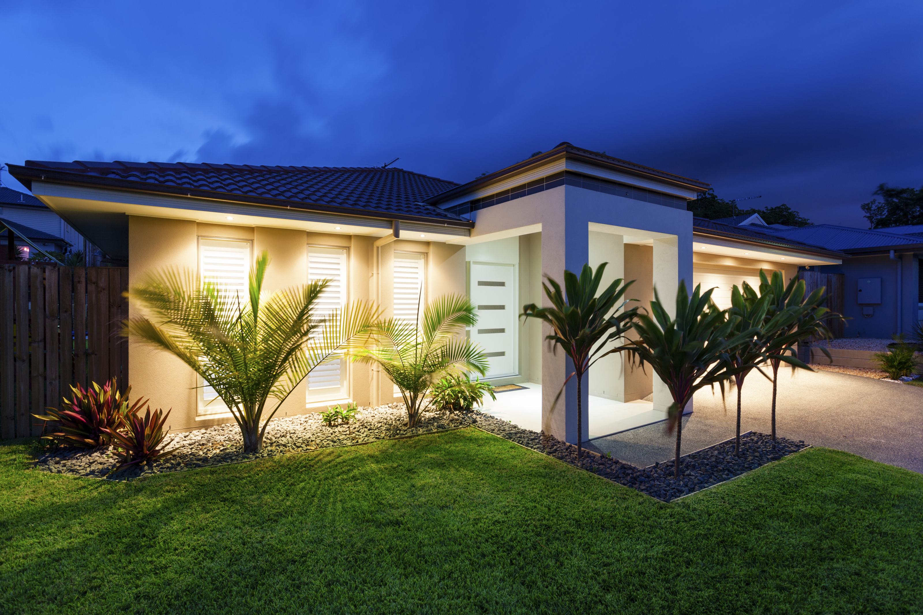 home exterior lighting