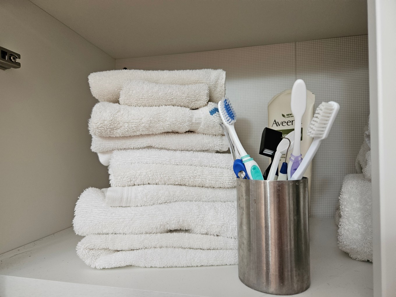 A toothbrush holder in need of cleaning.