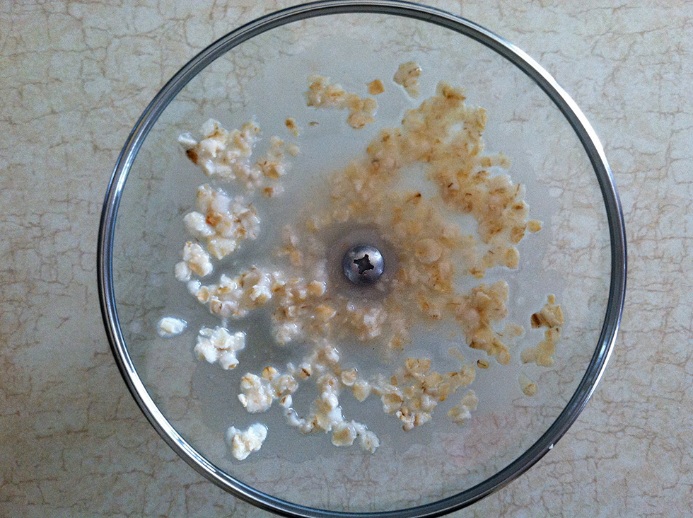 Oatmeal on pot lid