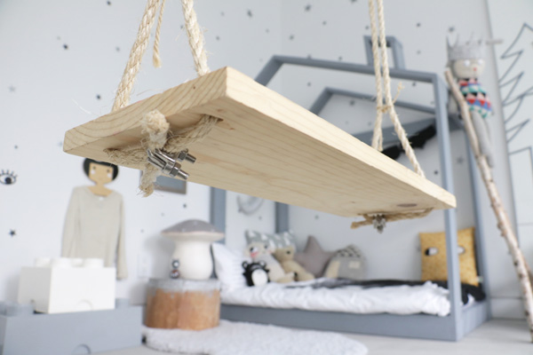 Secure seat for indoor swing