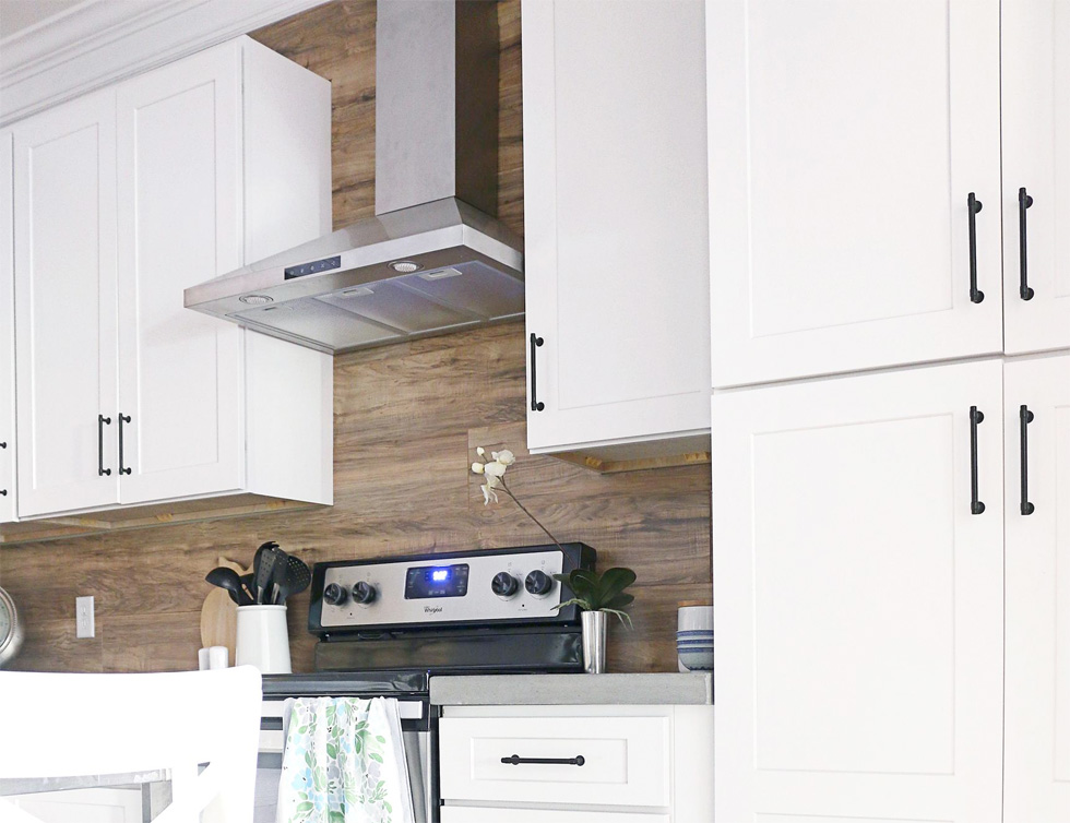 Shiplap kitchen backsplash