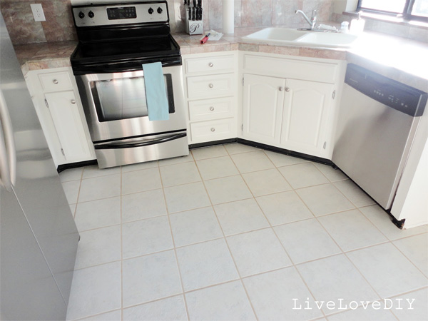 Cleaning grout in your home