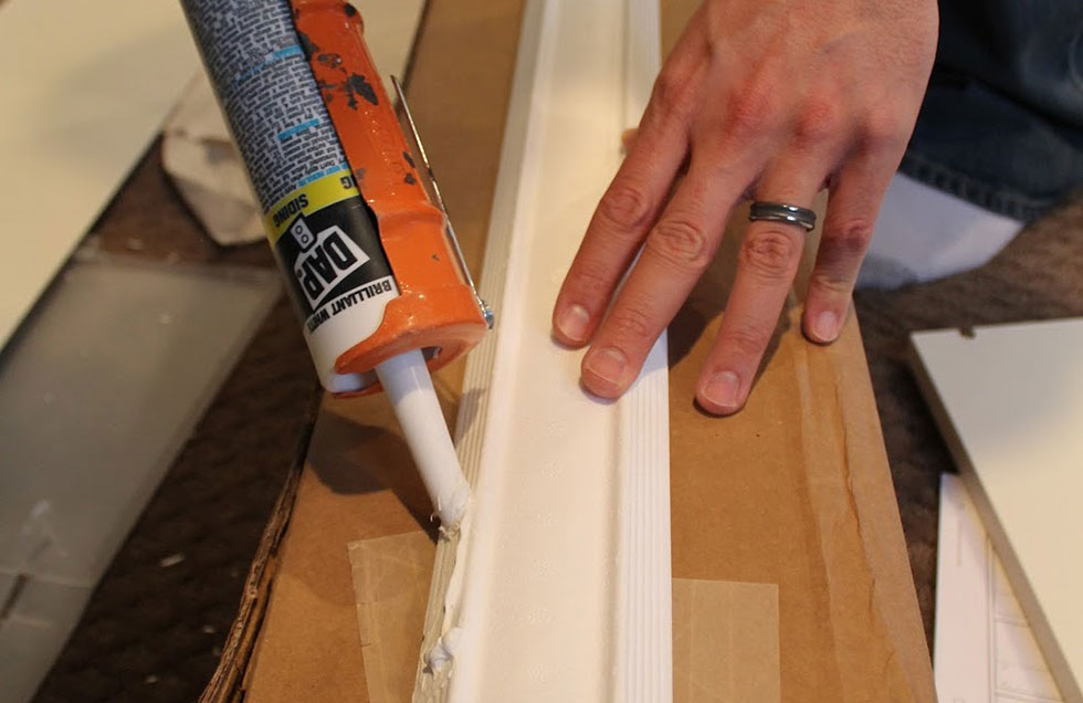 Synthetic crown moulding