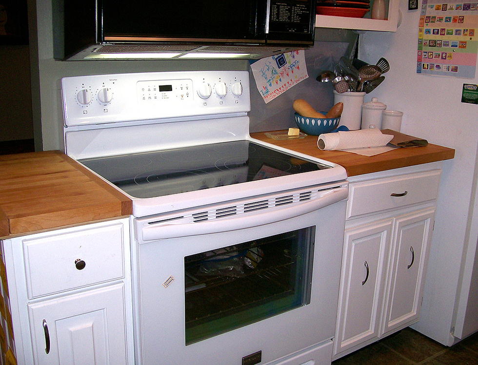 White kitchen appliances are regaining popularity