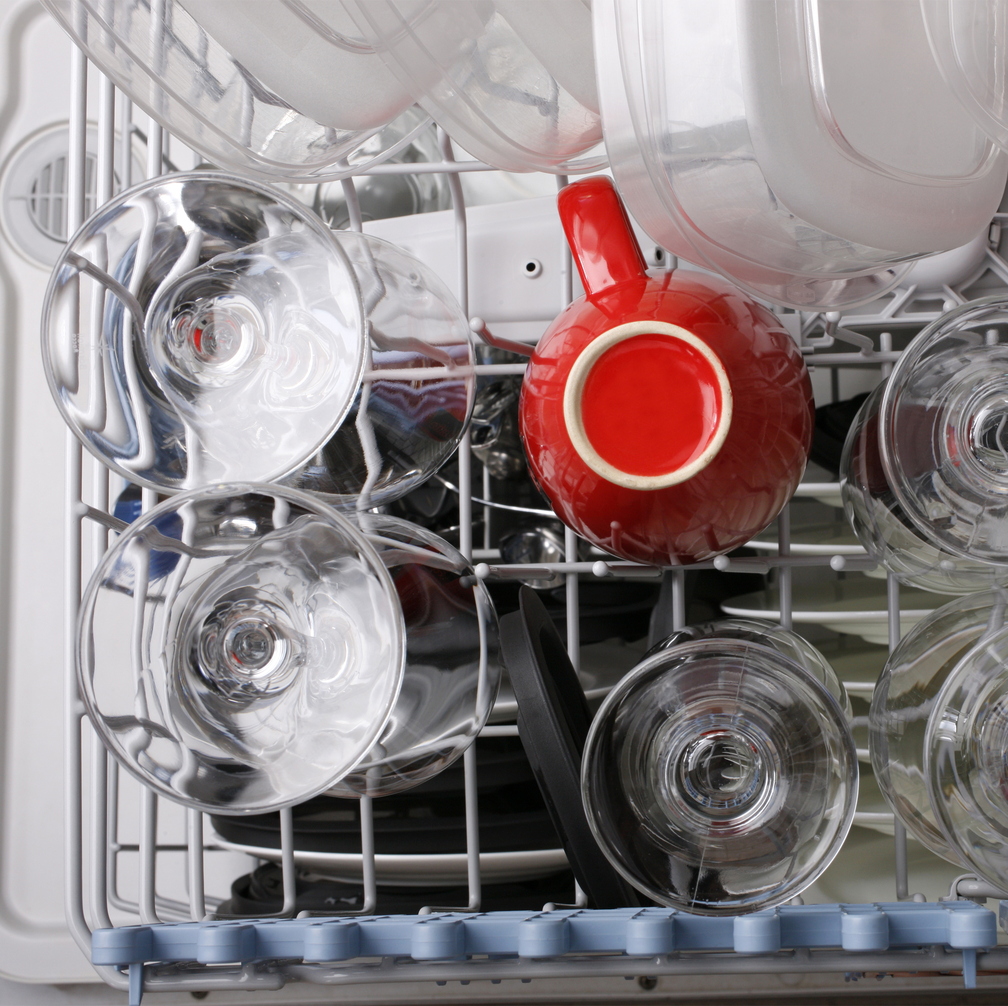 Brand new dishwasher in a home kitchen